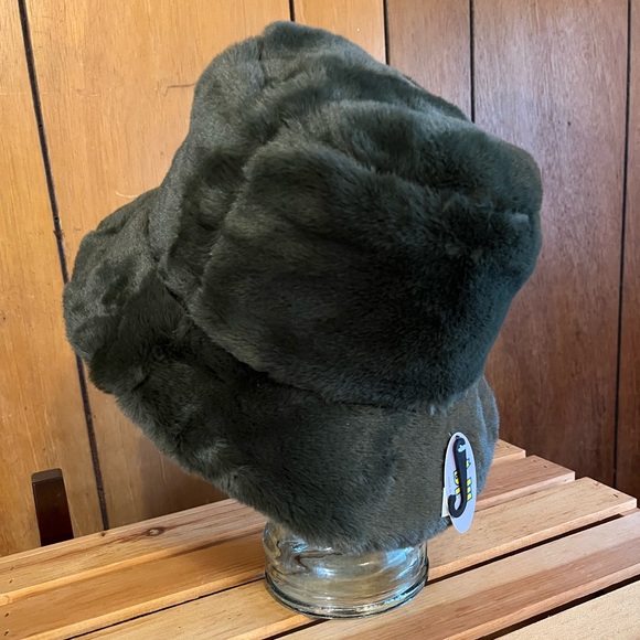 Olive Green Faux Fur Bucket Hat - Picture 8 of 16